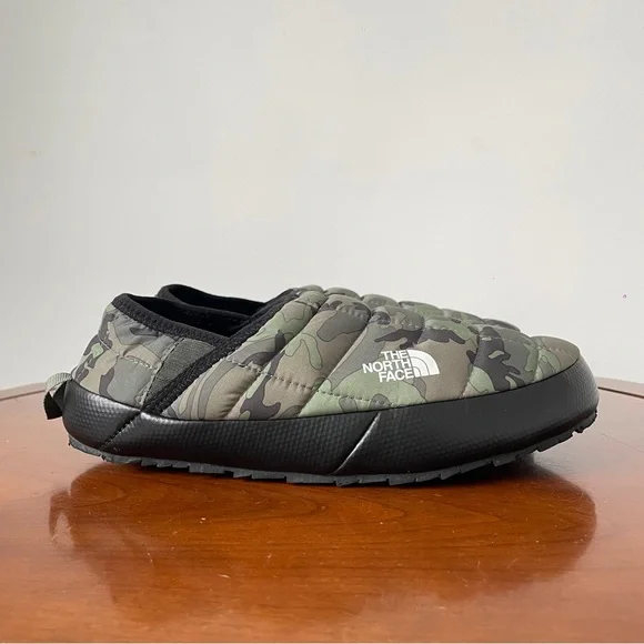 The North Face Men’s Thermoball Traction Camo Winter Mules | US 7 - Picture 3 of 8